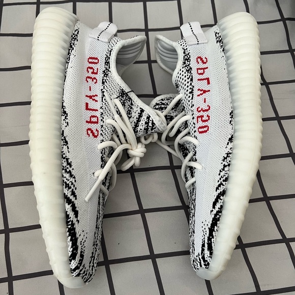Yeezy 350 V2 “Zebra” - Picture 1 of 6
